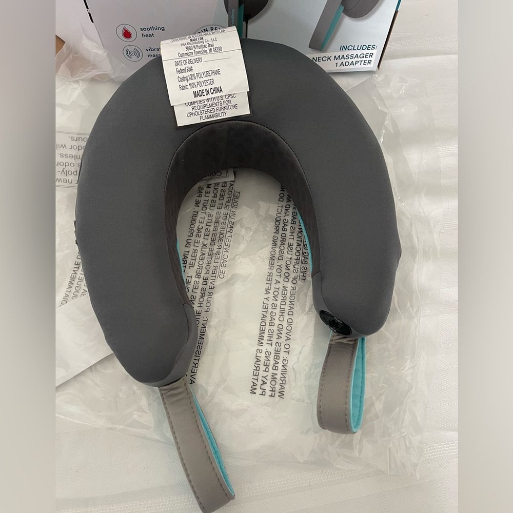 NIB Homedics Vibration Neck Massager with Heat - Picture 6 of 7